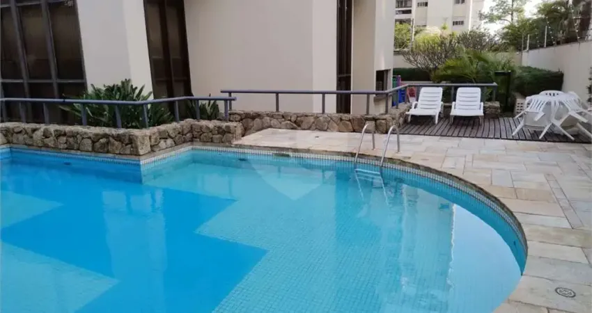 Lindo Apartamento, único no andar. com 488 m². com toda estrutura de lazer.