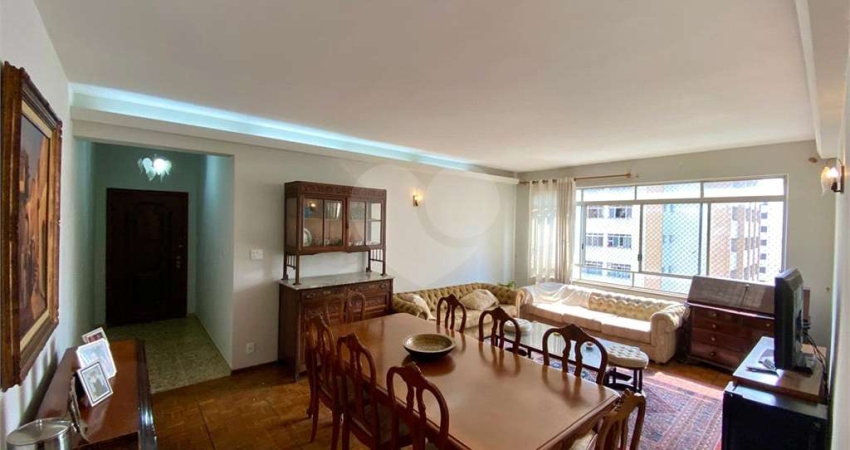 Apartamento com 3 quartos e 1 vaga em Higienópolis - SP