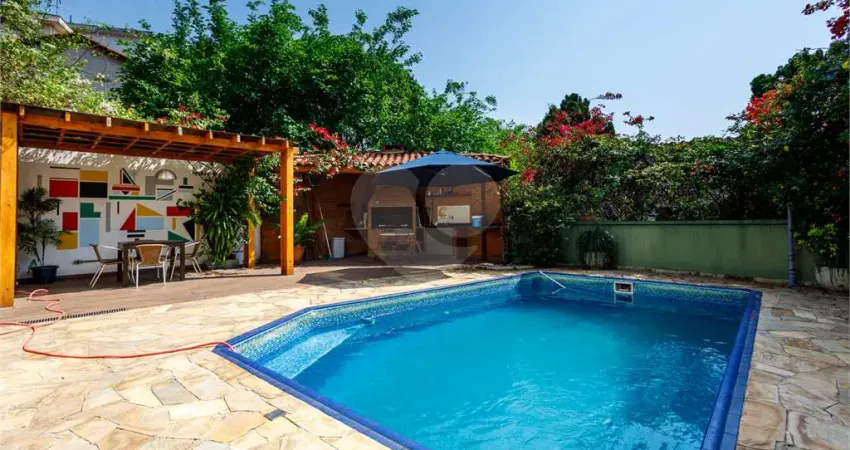 Casa city romana -295m2 - 3 dormts sendo 2 suítes - 2 vagas - piscina