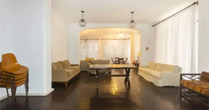 Apartamento especialmente reformado e decorado com muito estilo à venda no jardins. venha visitar e conhecer!