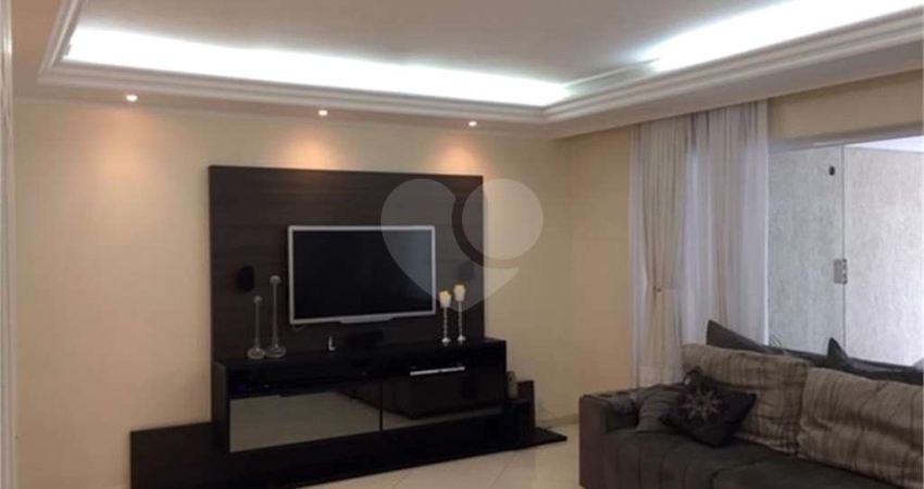 Casa com 3 quartos à venda na Rua General Lindolfo Câmara Filho, --, Saúde, São Paulo