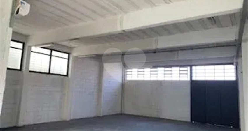 Prédio comercial para locação com 371m² na Vila Cruzeiro
