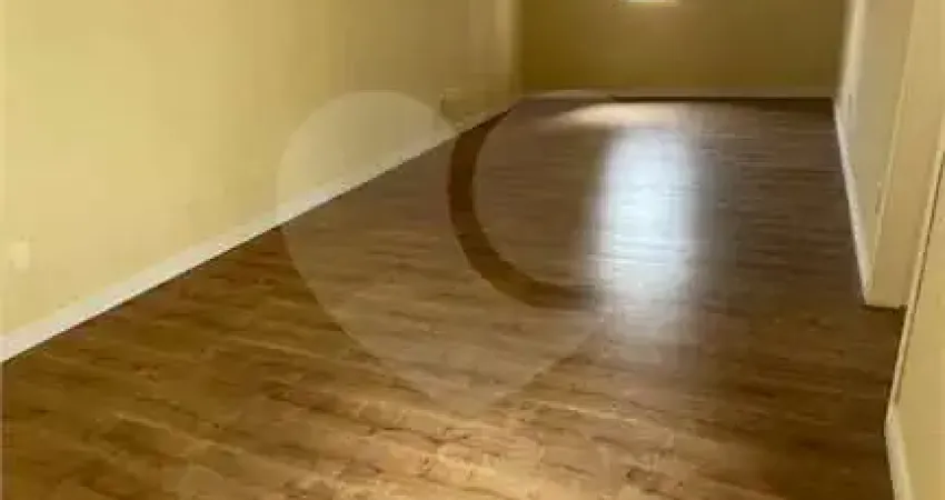 Apartamento com 2 quartos à venda na Rua dos Pinheiros, --, Pinheiros, São Paulo