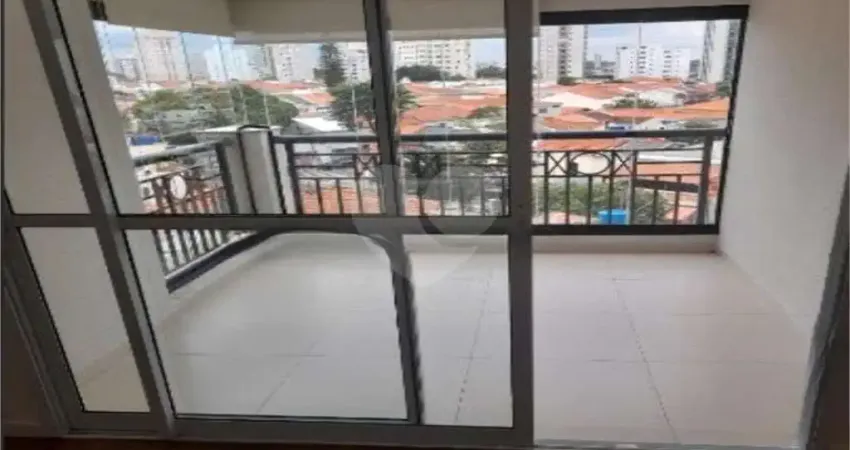 Imóvel  reformado com 56 m²  2 dorms- varanda e 2 vagas . novo. região da  vila clementino
