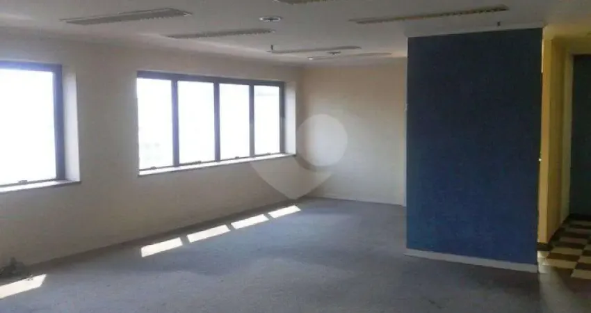 Sala comercial à venda na Avenida Ibijaú, --, Indianópolis, São Paulo
