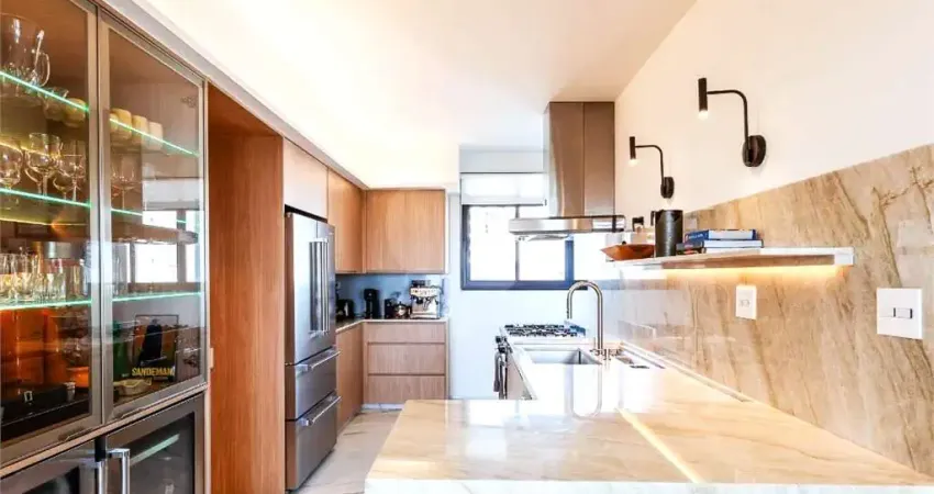Apartamento Venda 2  Dormitórios 2 Suítes -  Totalmente Reforma, 2 vagas e vista permanente
