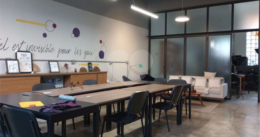 Casa com 3 quartos à venda na Travessa Alonso, --, Vila Madalena, São Paulo