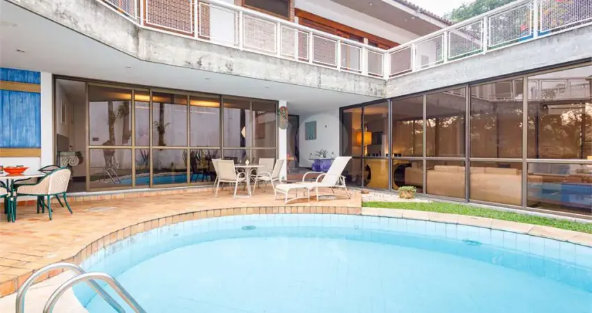 Excelente sobrado amplo com piscina e churrasqueira na cidade jardim. incrível !!!