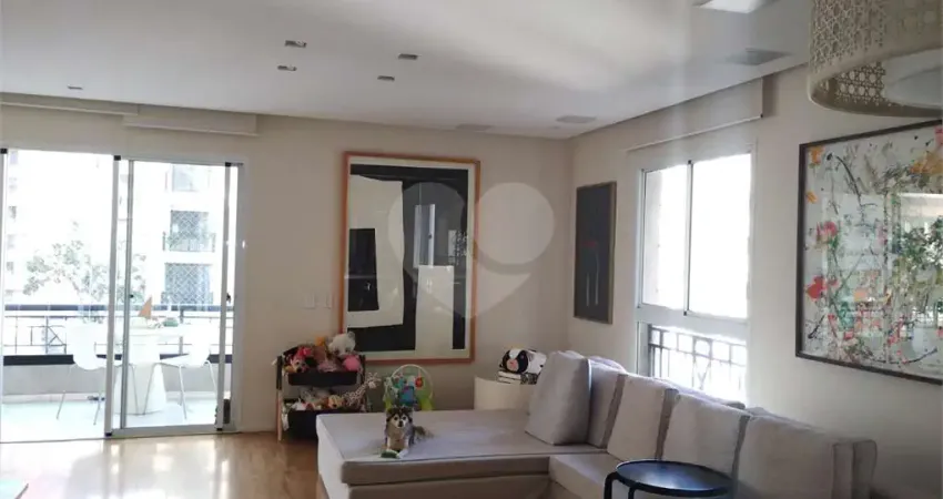 Apartamento com 3 quartos para alugar na Rua Peixoto Gomide, --, Jardim Paulista, São Paulo