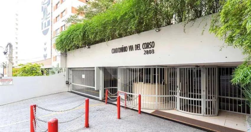 Lindo apartamento Mobiliado com 2 dormitórios, 1 suíte, janelas anti ruído, living e varanda fechada!