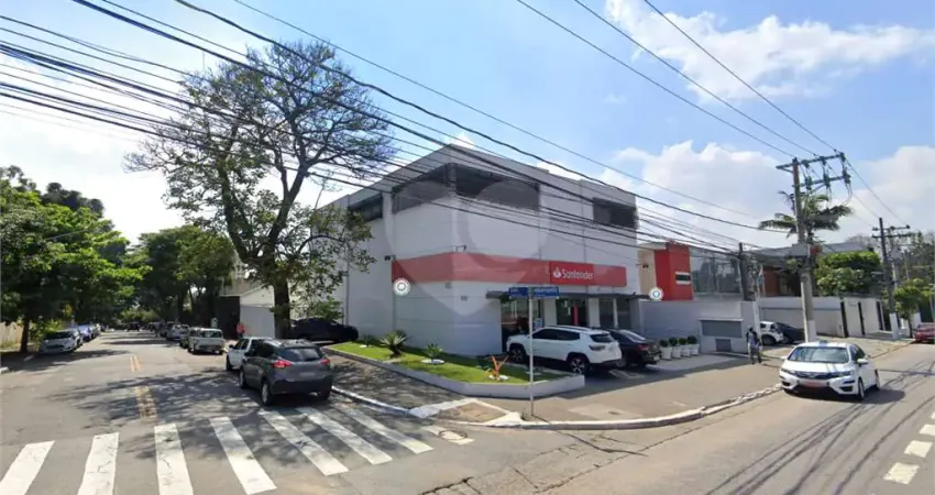Barracão / Galpão / Depósito para alugar na Avenida Indianópolis, --, Moema, São Paulo