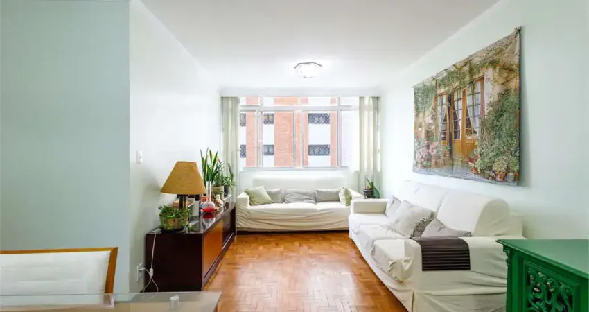 Apartamento à venda de 92 m² na Vila Mariana de 2 dormitórios sendo 1 suite e 1 vaga.