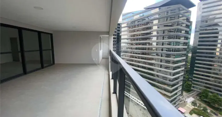 Apartamento duplex com 227 m2, 4 suítes e 4 vagas a venda na chácara santo antonio
