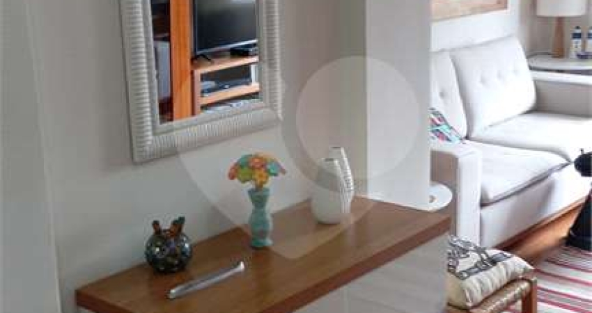 Apartamento de 2 dormitórios, sala ampla, cozinha planejada, excelente para morar em um bairro Nobre!