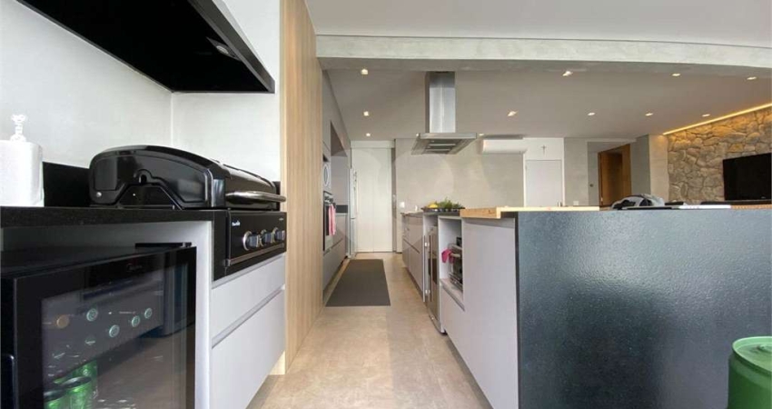 Apartamento com 3 quartos à venda na Avenida Lavandisca, --, Moema, São Paulo