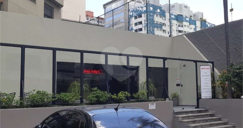 Imóvel comercial  com 9 salas e 11 vagas.