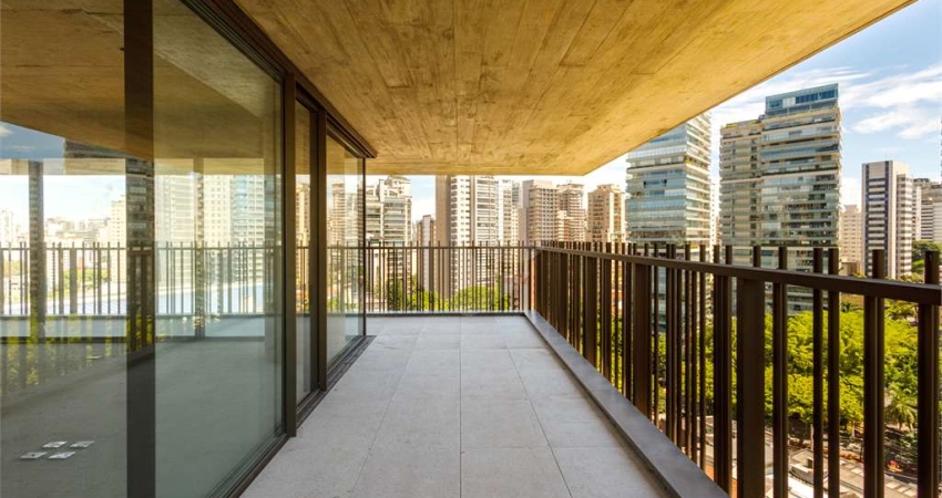 Moema Pássaros/ Vila Uberabinha- 4 suites, 4 vagas com lazer- novo ,andar alto