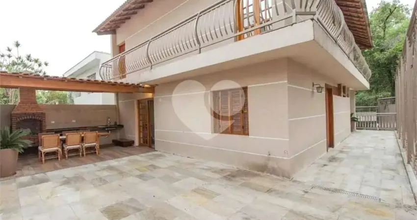 Casa com 4 quartos à venda na Rua Jacatirão, --, Chácara Monte Alegre, São Paulo