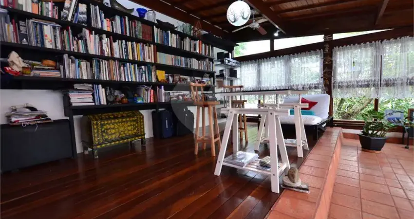 Casa com 3 quartos à venda na Rua Doutor Mário Cardim, --, Vila Mariana, São Paulo