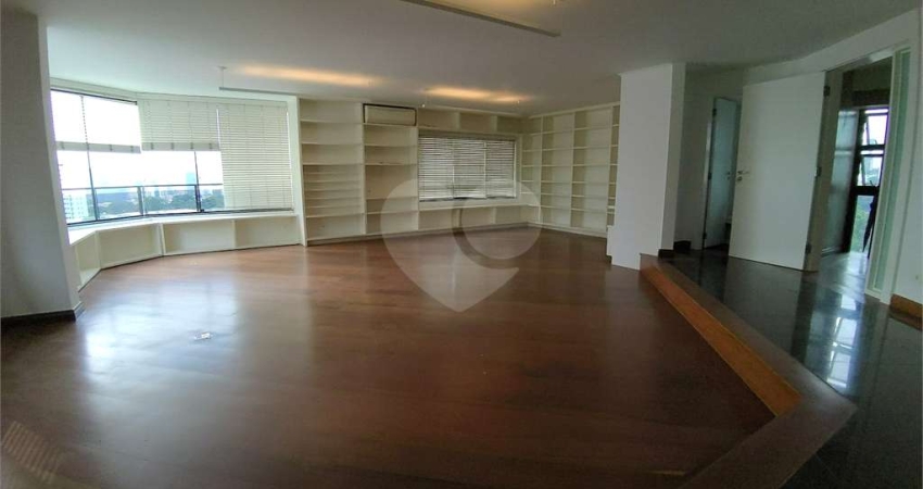 Apartamento de alto padrão para locação com 3 suítes na Vila Madalena / Alto de Pinheiros