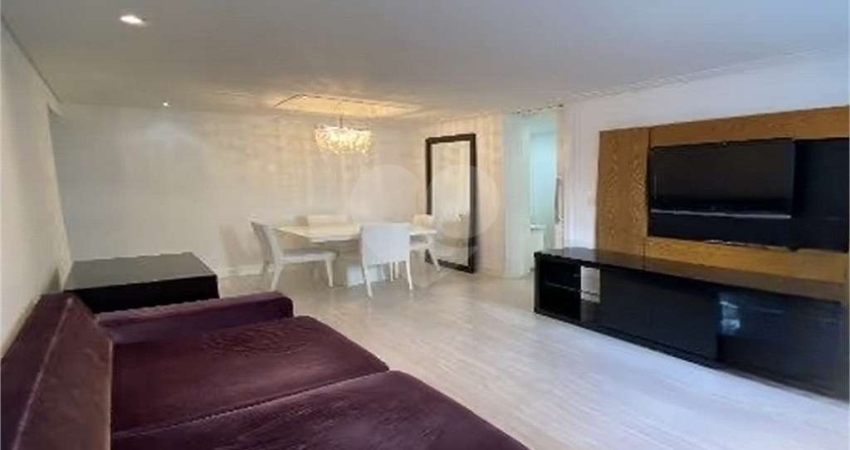 Apartamento  venda Jardim América, 2 dormitórios, suíte, 2 salas, 1 vaga, reformado, Prox. Oscar Fre