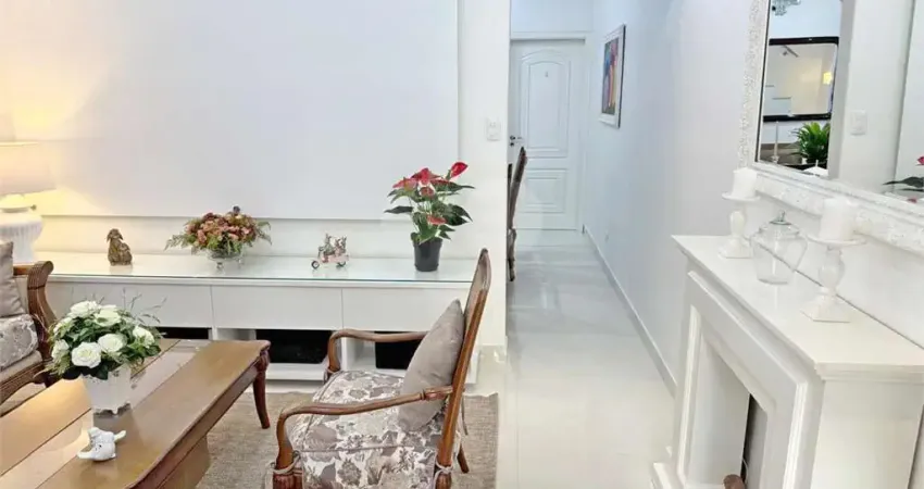Sobrado de 160m² na Vila Mariana, 4 quartos, com 3 suítes, 2 vagas e quintal gourmet.