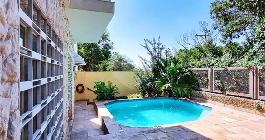 Novidade : casa no Pacaembu com 6 quartos aconchegante e bem distribuída
