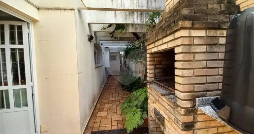 Casa com 3 quartos à venda na Rua João do Prado, --, Aclimação, São Paulo