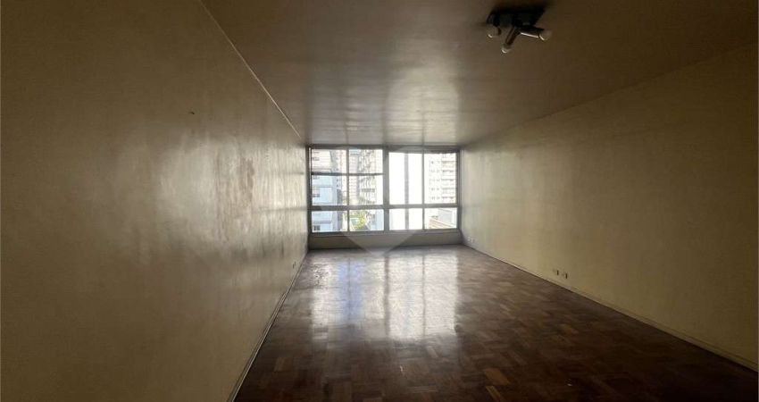 Apartamento com 3 quartos à venda na Rua Artur Prado, --, Bela Vista, São Paulo