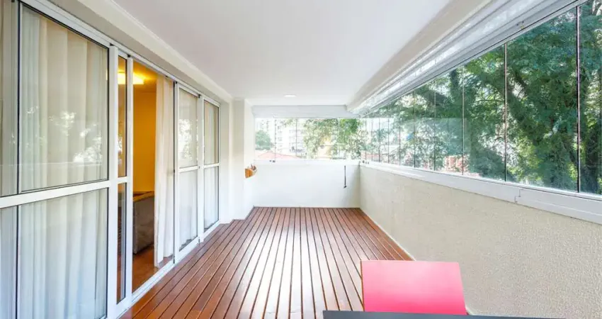 Apartamento de 155m2, 3 dormitórios, sendo 1 suíte, varanda, 2 vagas, depósito, lazer completo no Paraíso.