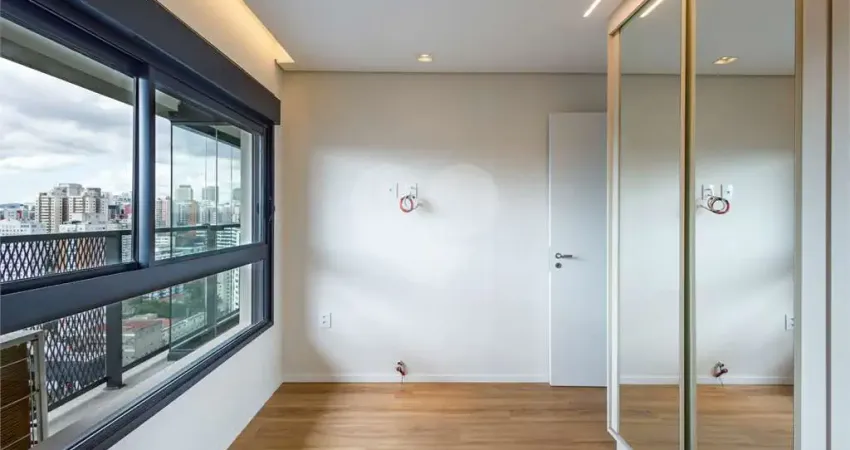 APARTAMENTO TODO REFORMADO, SEM USO COM VISTA; 2 SUITES, 2 VAGAS , LAZER COMPLETO EM PINHEIROS