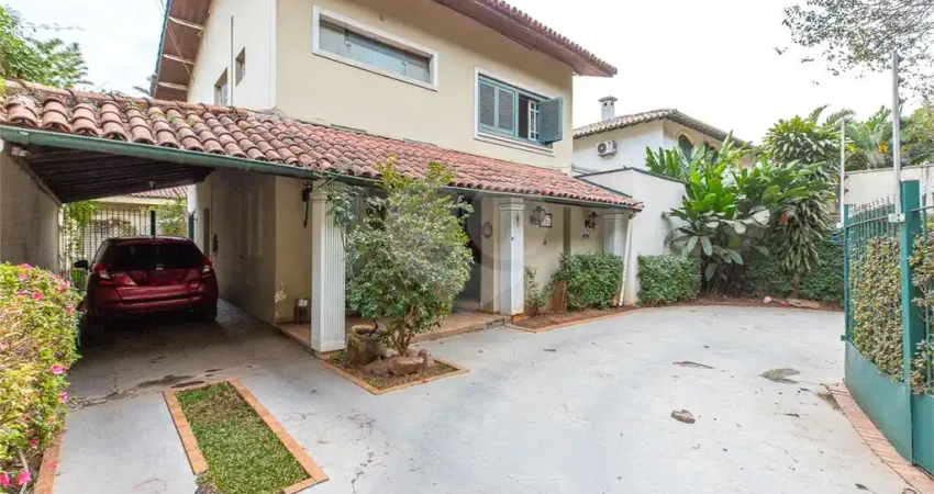 Casa com 4 quartos à venda na Avenida Antônio Batuira, --, Alto de Pinheiros, São Paulo