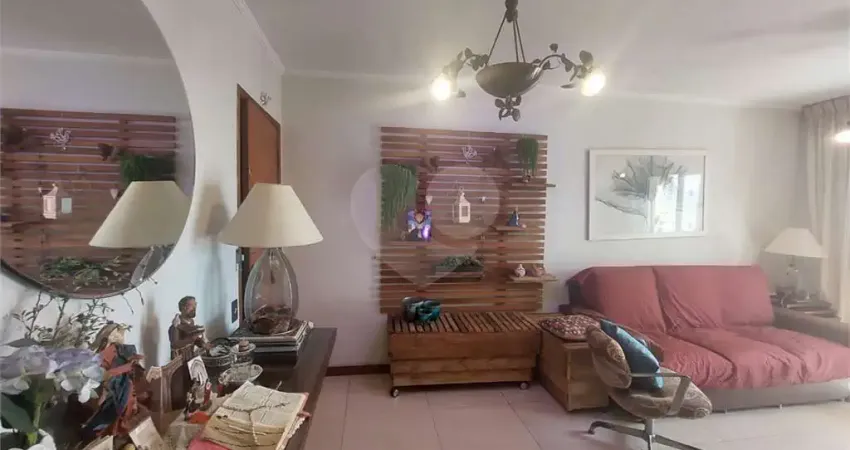 Apartamento em Moema, 3 quartos, 2 banheiros, 1 vaga, lazer completo.