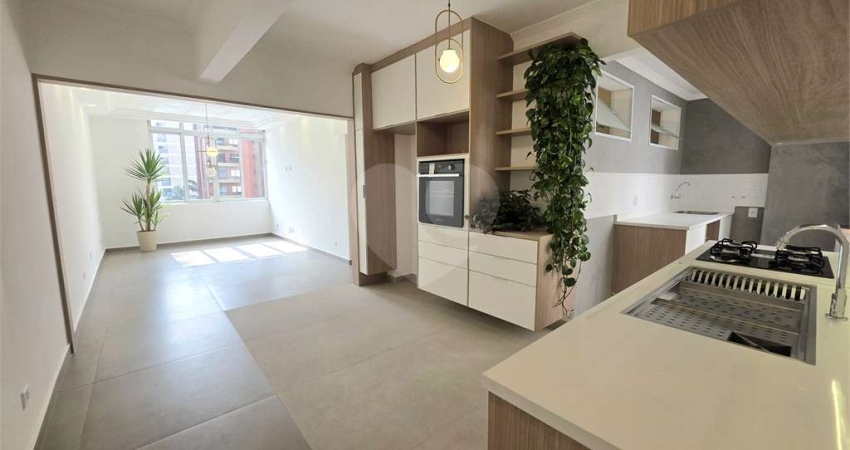 Apartamento reformado 3 dormitórios 1 suíte, 3 banheiros, lavabo, 1 vaga