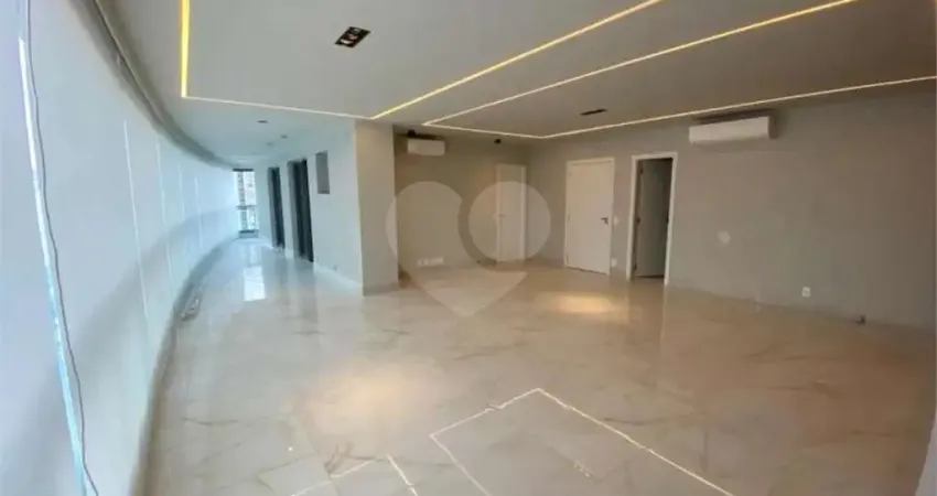 Apartamento para locação na região do Itaim com 134 m², 2 vagas e lazer!