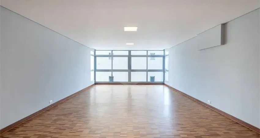 Jardim américa r$4.400.000,00 na sofisticada r.haddock lobo  reformado  frente para o clube paulistano