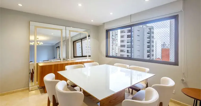 Apartamento para venda e locação em Moema de 173m² com 4 dormitórios, 1 suíte e 3 vagas.