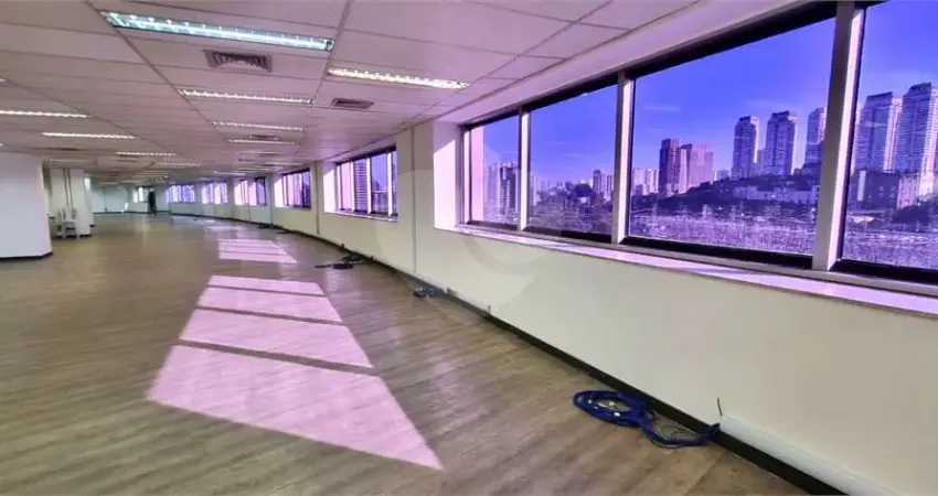 Laje Corporativa de 768 m² e 14 vagas, no coração da Vila Olímpia