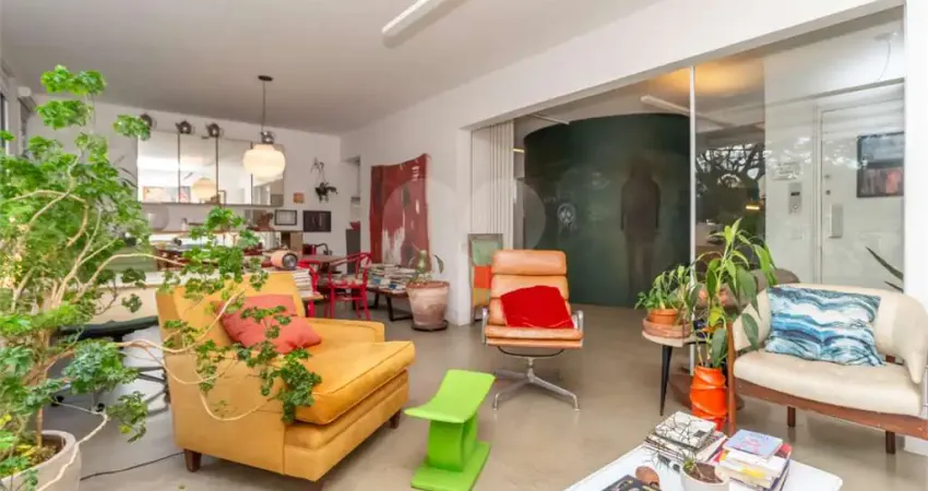 Apartamento-São Paulo-JARDIM EUROPA | Ref.: REO1097565