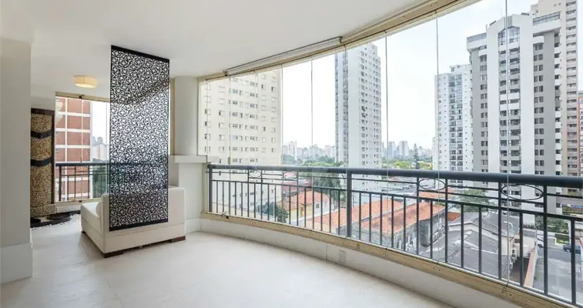 Apartamento a venda no brooklin, com 198 m², 4 dormitórios (2 suítes), sala ampliada, 3 vagas e depósito
