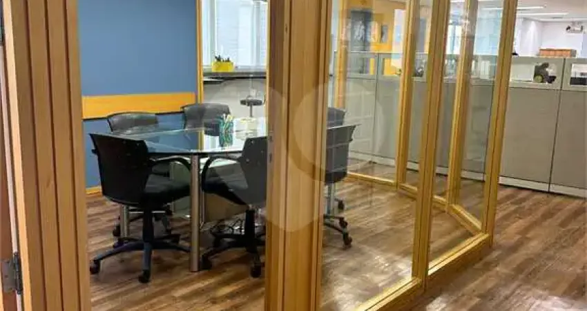 Sala comercial à venda na Avenida Adolfo Pinheiro, --, Santo Amaro, São Paulo