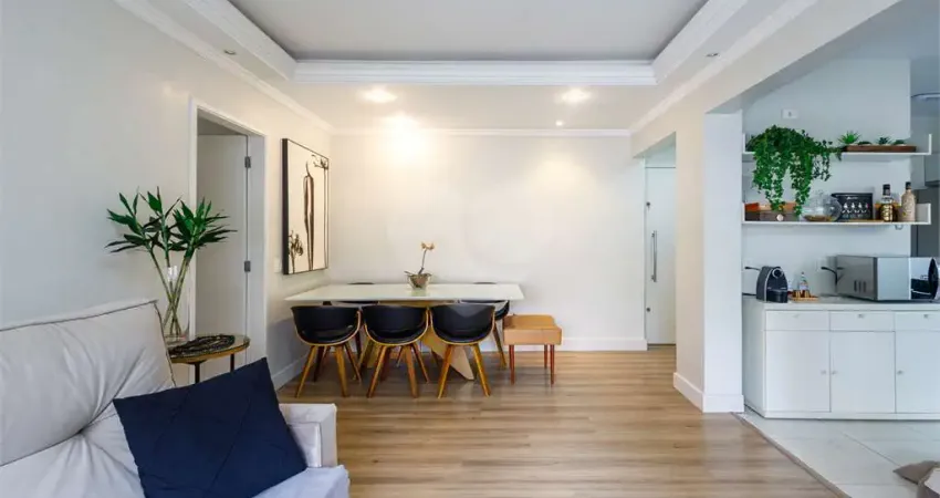 Apartamento com 3 quartos à venda na Rua Inhambú, --, Moema, São Paulo