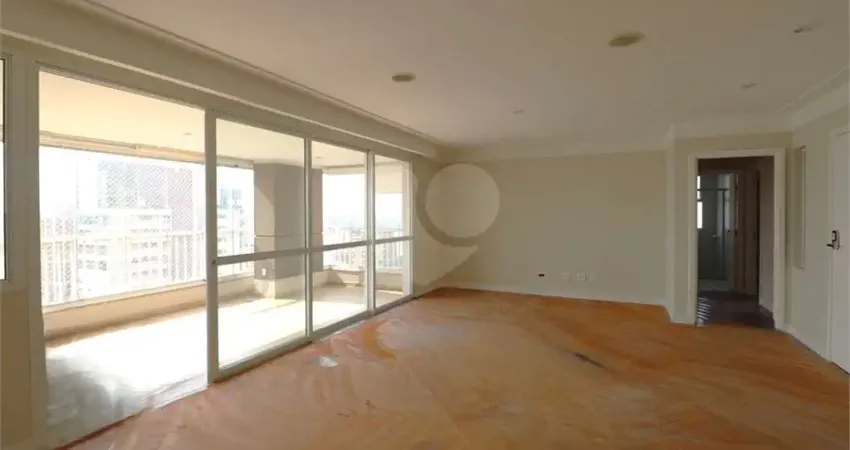 Moema - terraço com churrasqueira - próximo aos melhores colégios do bairro