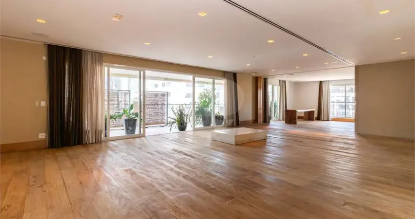 Apartamento com 4 quartos à venda na Rua Jacurici, --, Itaim Bibi, São Paulo