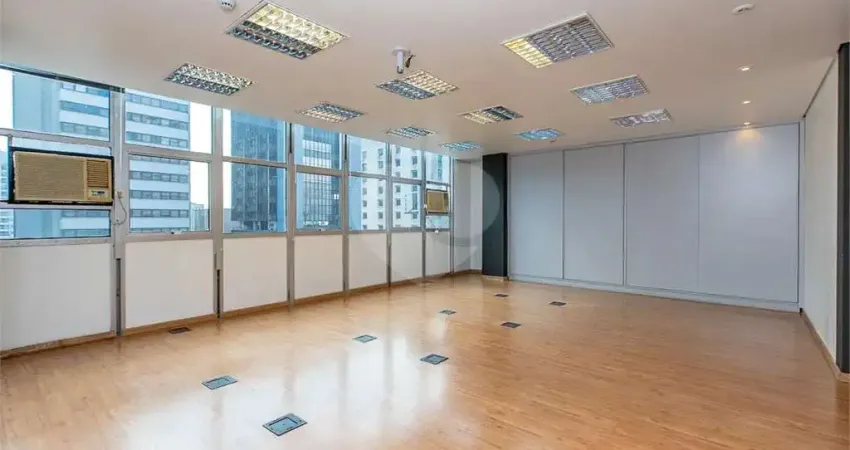 Conjunto comercial na av paulista com 176m², ideal para ambientes corporativos