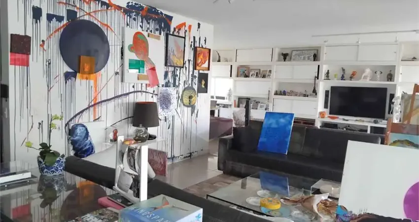 Higienópolis -  localização privilegiada - lazer com piscina -  reformado