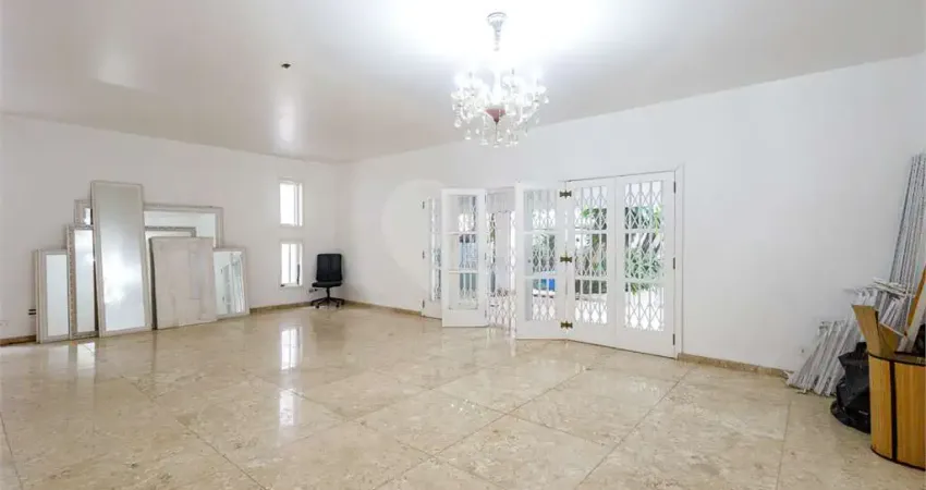 Casa com 5 quartos à venda na Rua Padre Cerda, --, Alto de Pinheiros, São Paulo