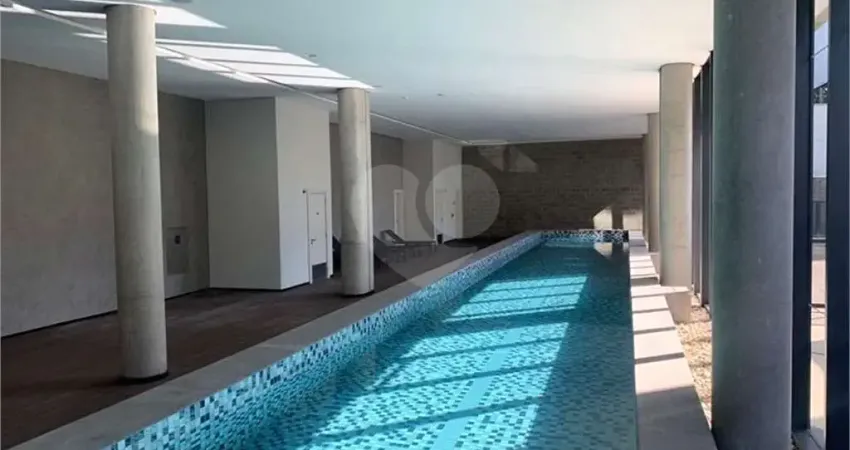 Apartamento (studio) de 42 m² com 1 vaga na garagem e varanda ao lado da avenida faria lima