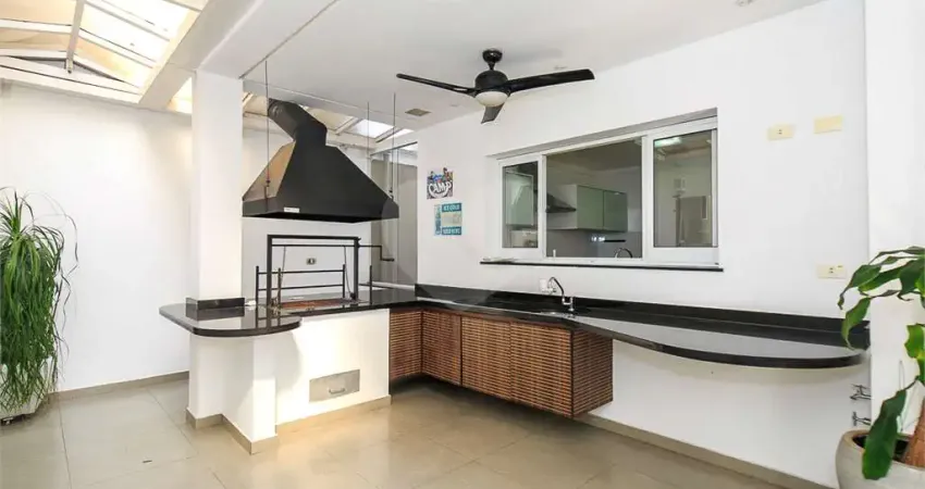 Casa em condomínio fechado com 4 quartos à venda na Rua Barão de Cotegipe, --, Granja Julieta, São Paulo