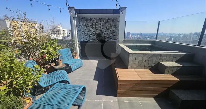 Cobertura exclusiva com projeto assinado por arquiteto - pronta para morar!